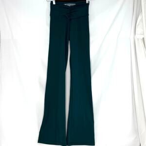 Victorias Secret On Point Live Flare Leggings XS Green Stretch Yoga Lounge Wear